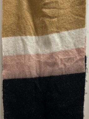 Banana Republic Fuzzy Tan & Black Scarf
